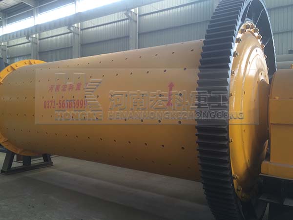 福建1.83mx4.5m球磨機發(fā)貨現場